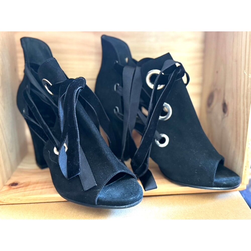 Aska Honor Peeptoe Black Suede Grommet Velvet Ribbon Lace Up Heel Booties SZ 38